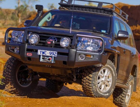 ARB 4x4 | Deluxe Winch Front Bumper For Toyota Land Cruiser 200 series ...