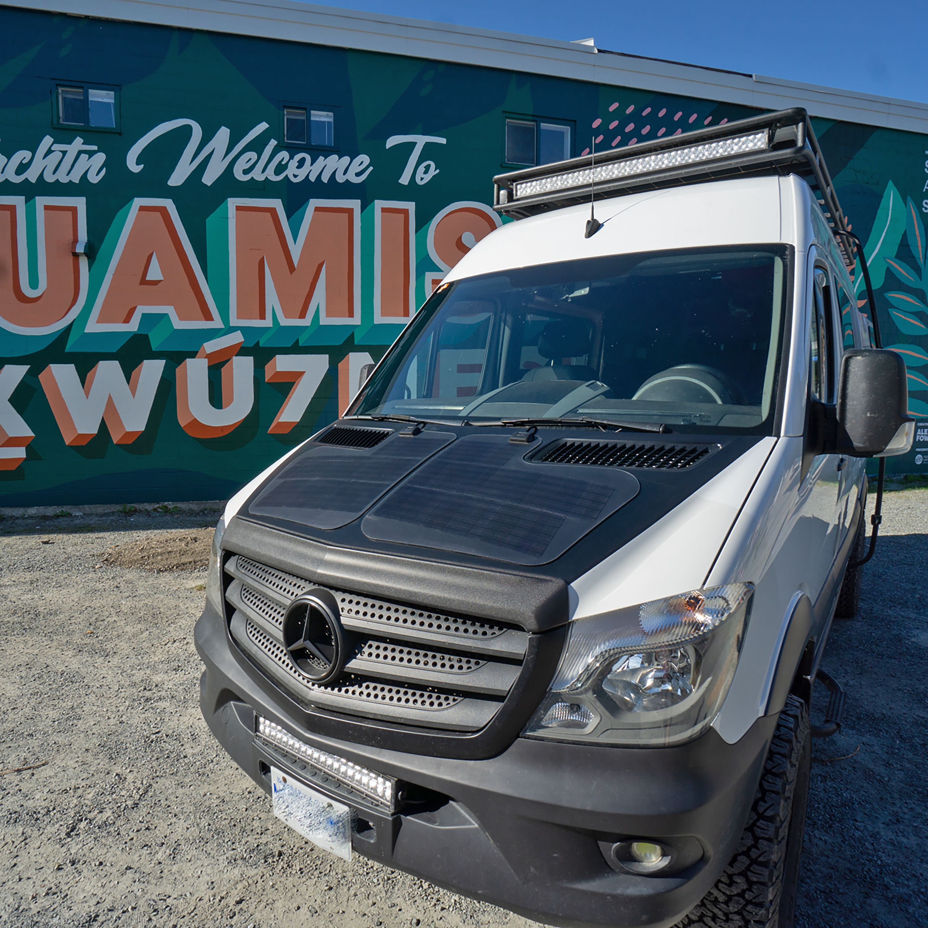 Cascadia 4x4 VSS System hood solar panel for mercedes-benz sprinter van