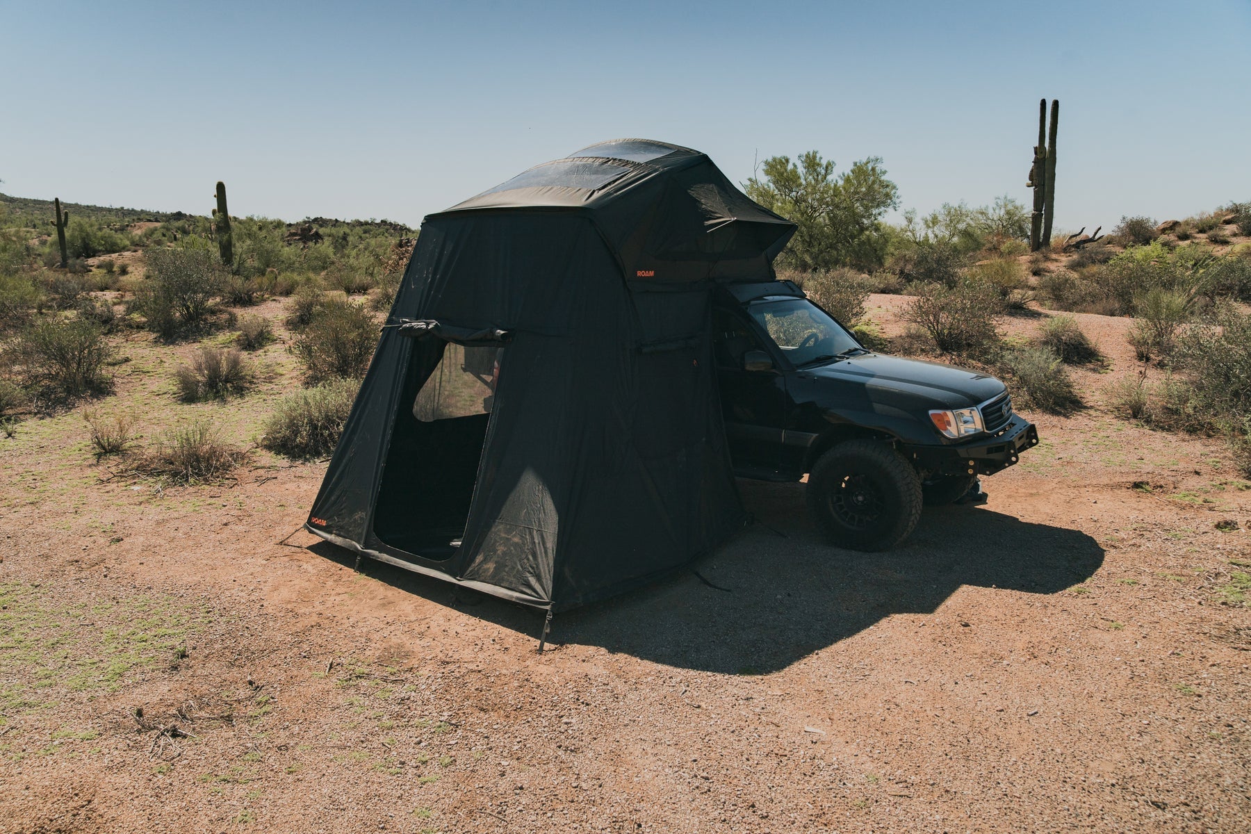 ROAM ADVENTURE | Vagabond 2.0 Rooftop Tent