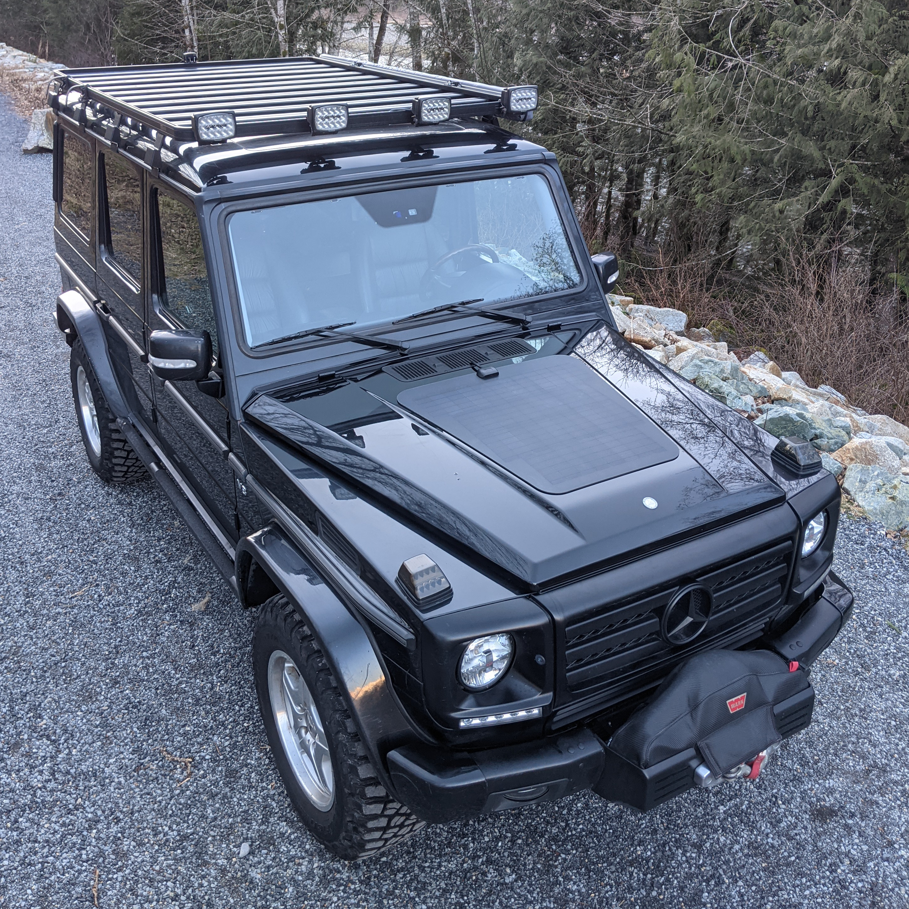 cascadia 4x4 vss hood solar panel for mercedes-benz g-class