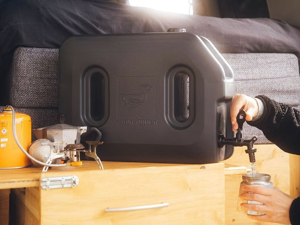 FRONT RUNNER | Pro Water Tank with Tap / 20L (WTAN060)
