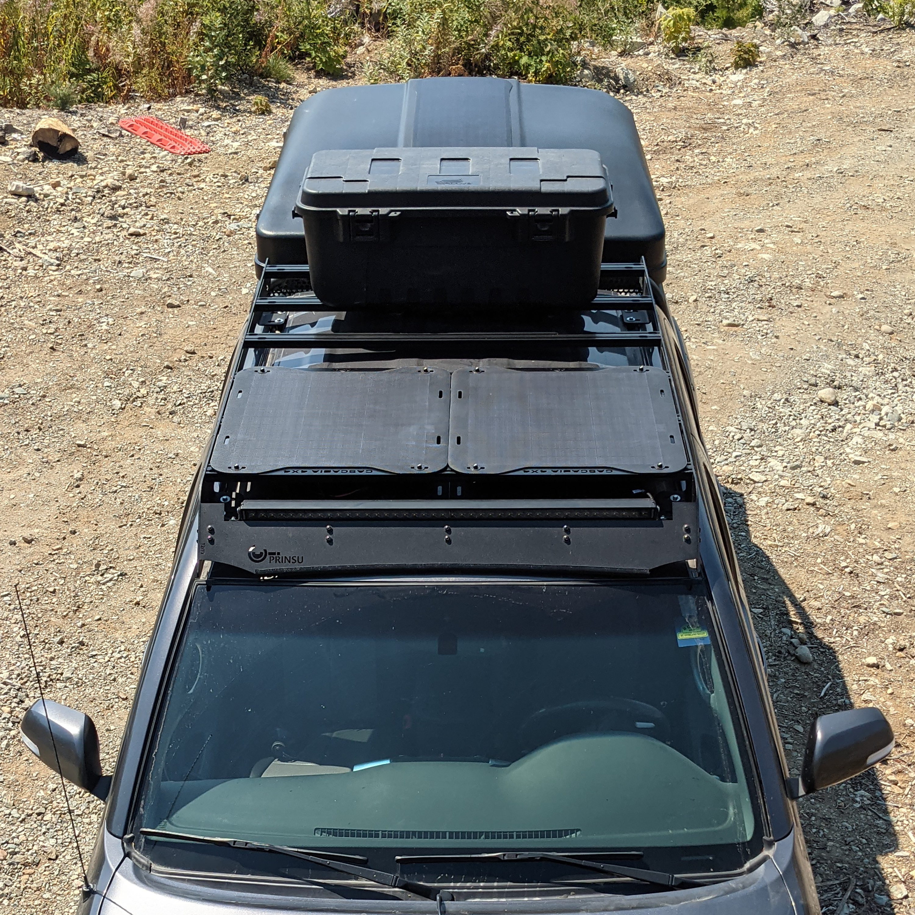 CASCADIA 4X4 | Prinsu Roof Rack Modular Solar Panel 45 Watt & 90 Watt