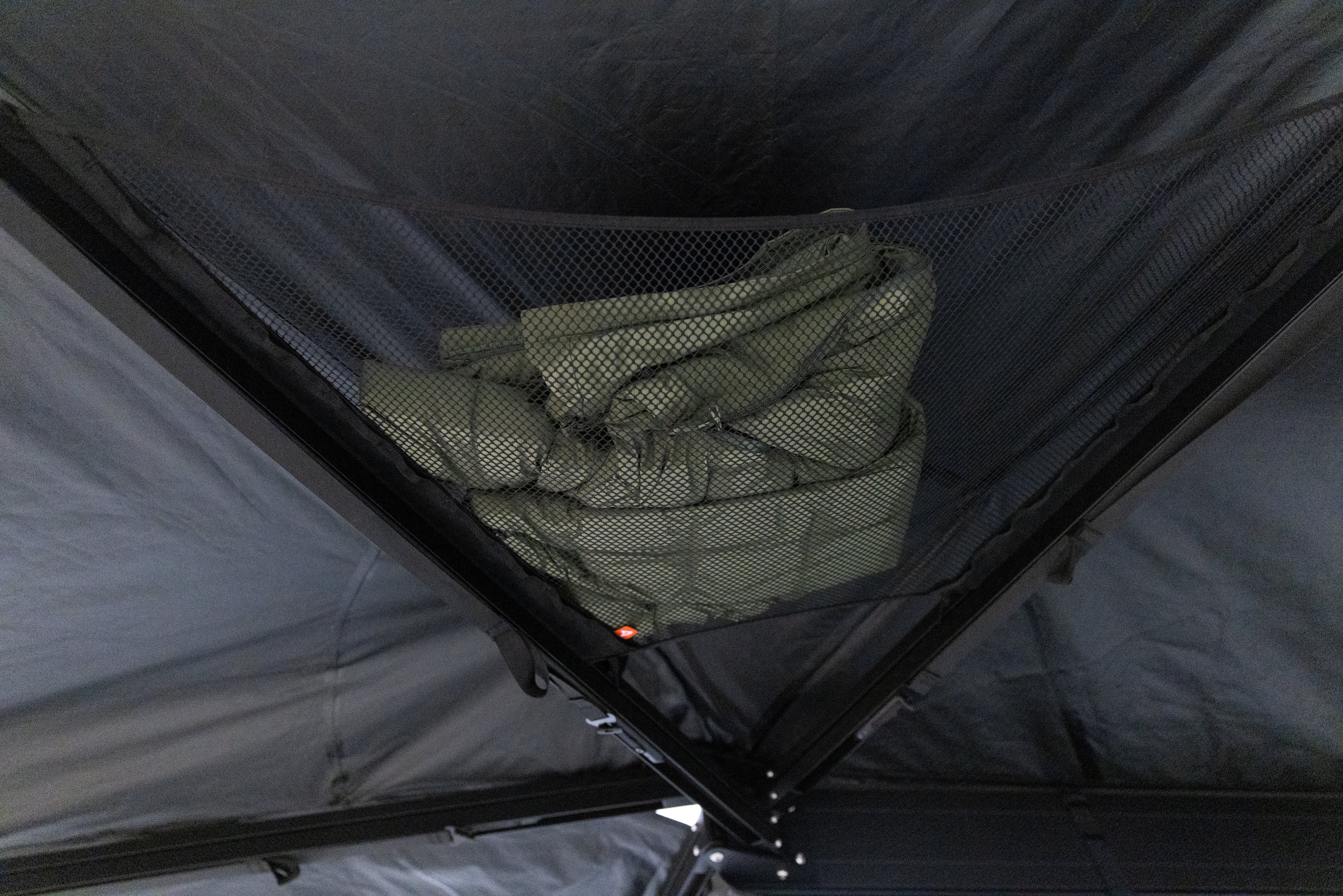 ROAM ADVENTURE | ARC 270 Overhead Mesh Storage