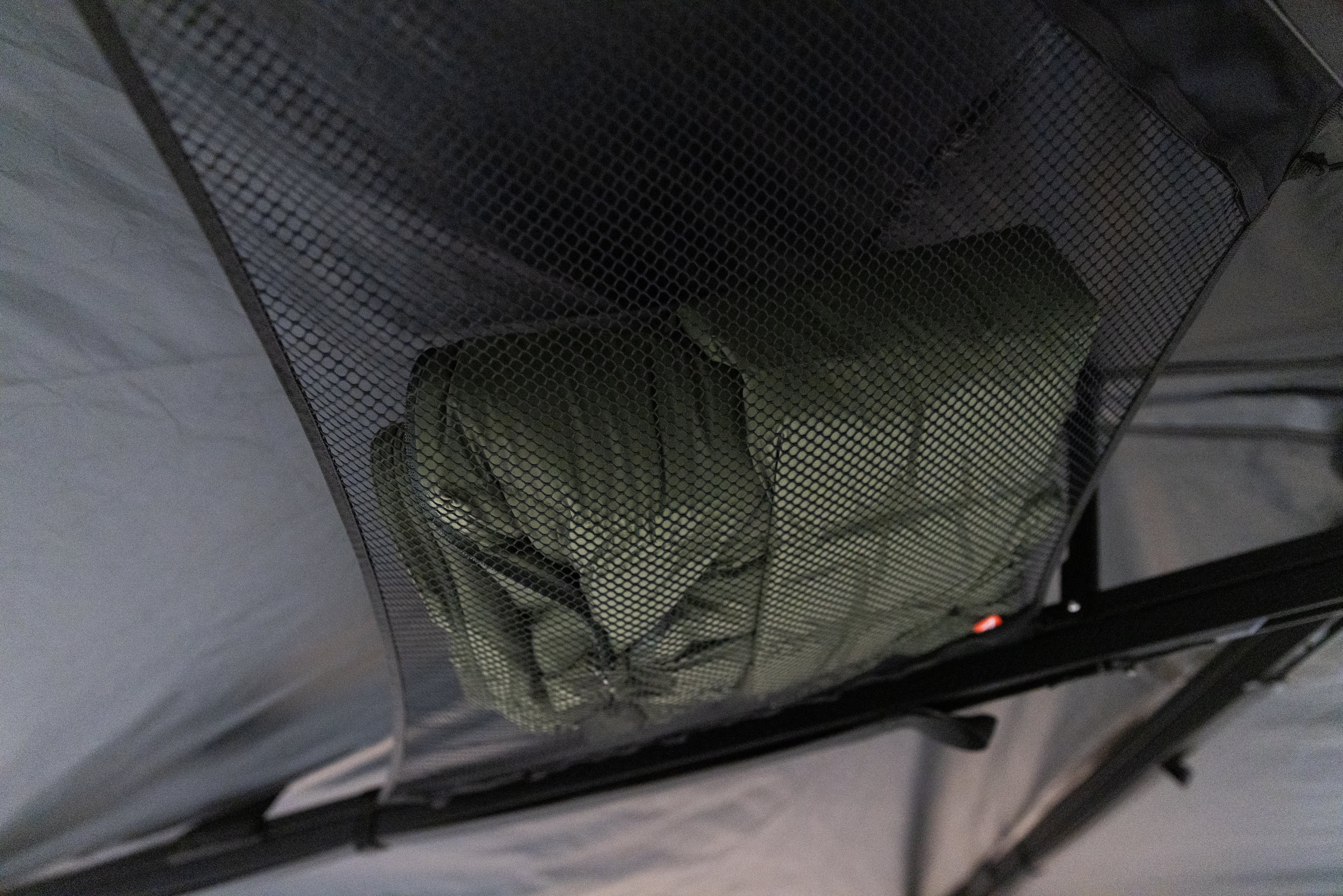 ROAM ADVENTURE | ARC 270 Overhead Mesh Storage