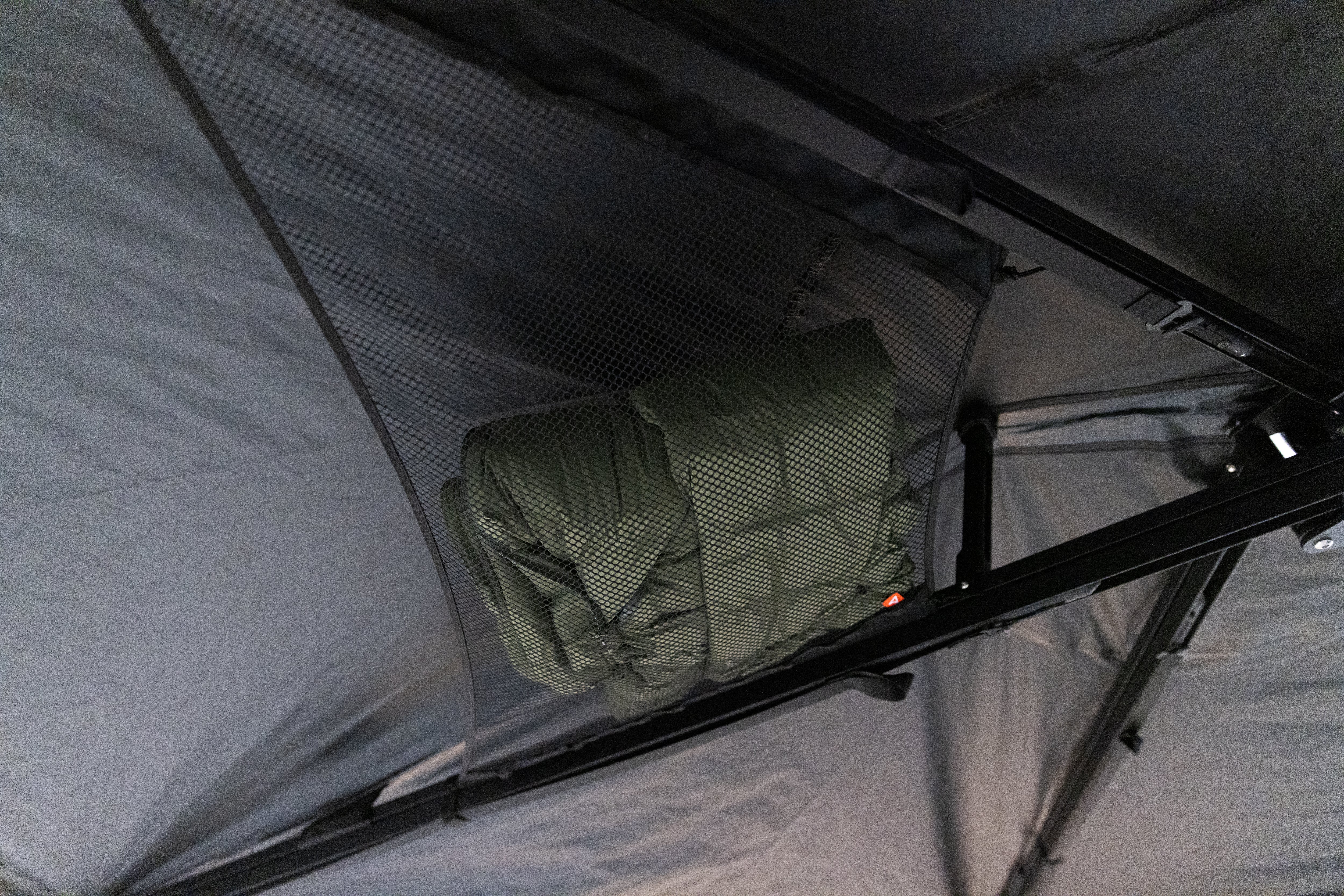 ROAM ADVENTURE | ARC 270 Overhead Mesh Storage