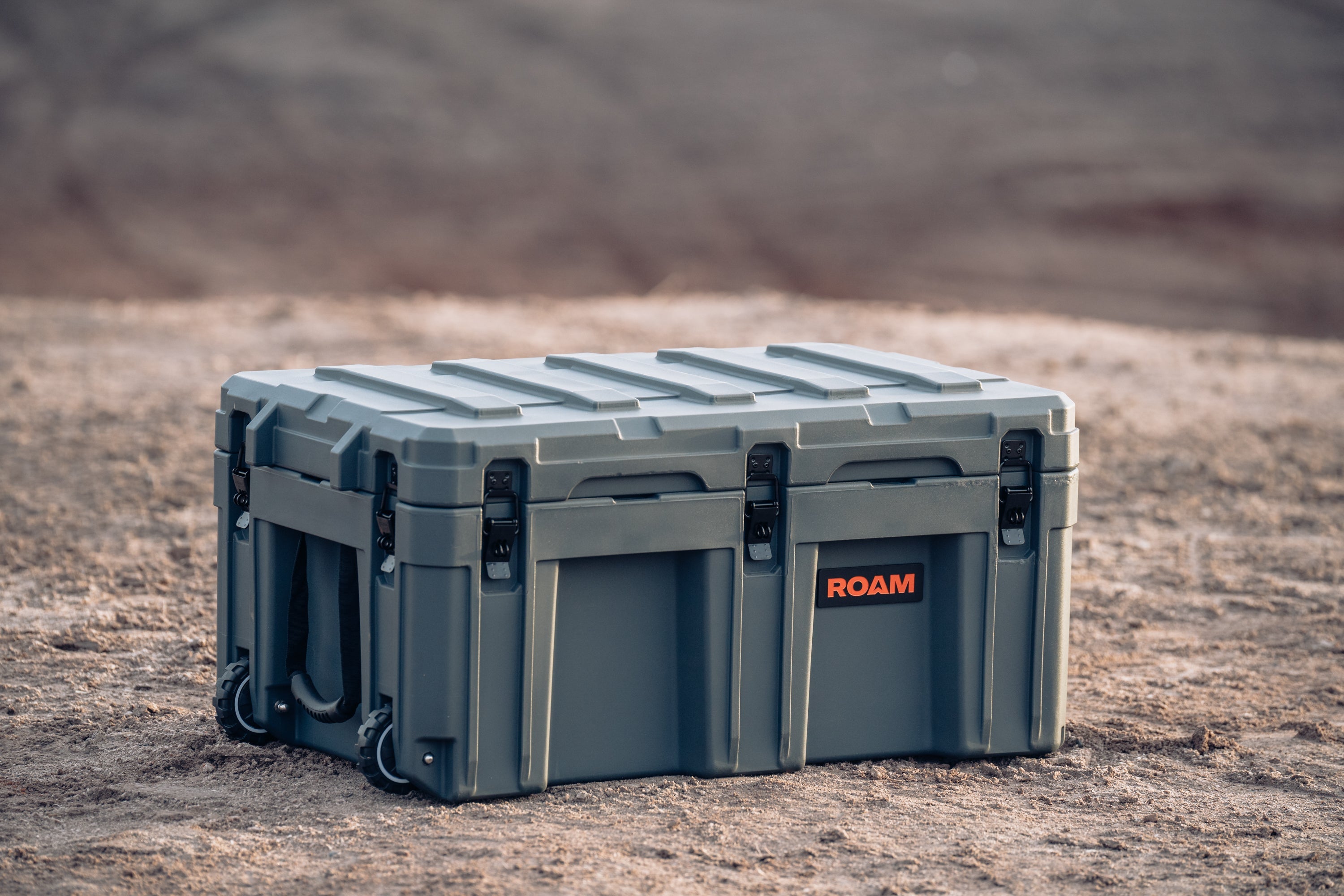 ROAM ADVENTURE | 150L Rolling Rugged Case