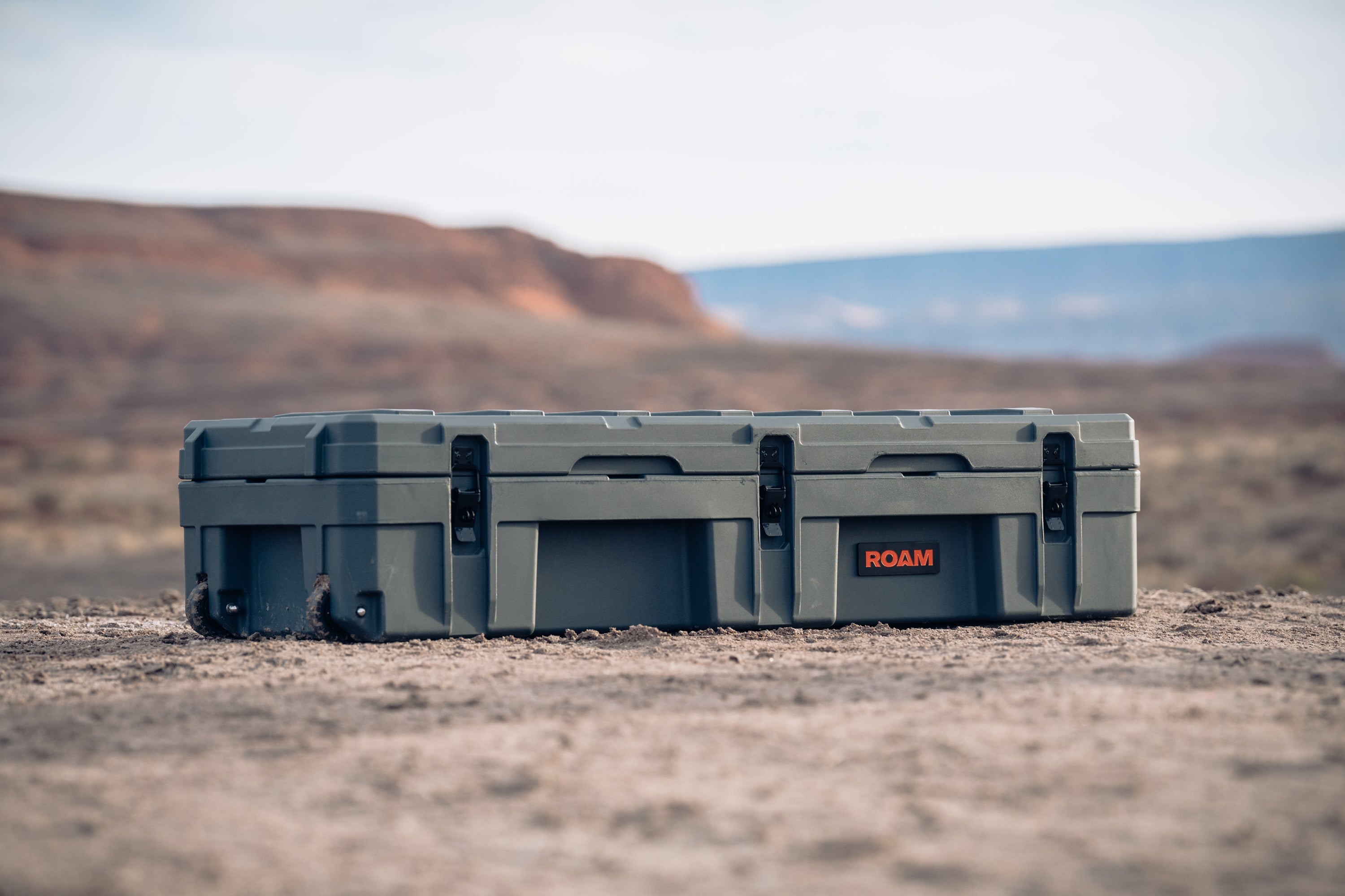 ROAM ADVENTURE | 128L Rolling Rugged Case