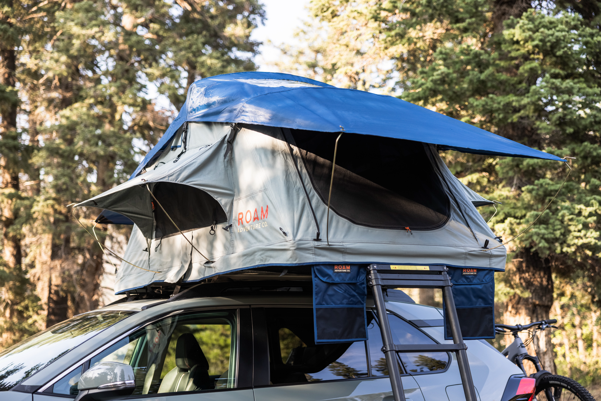 ROAM ADVENTURE | The Vagabond Lite Rooftop Tent