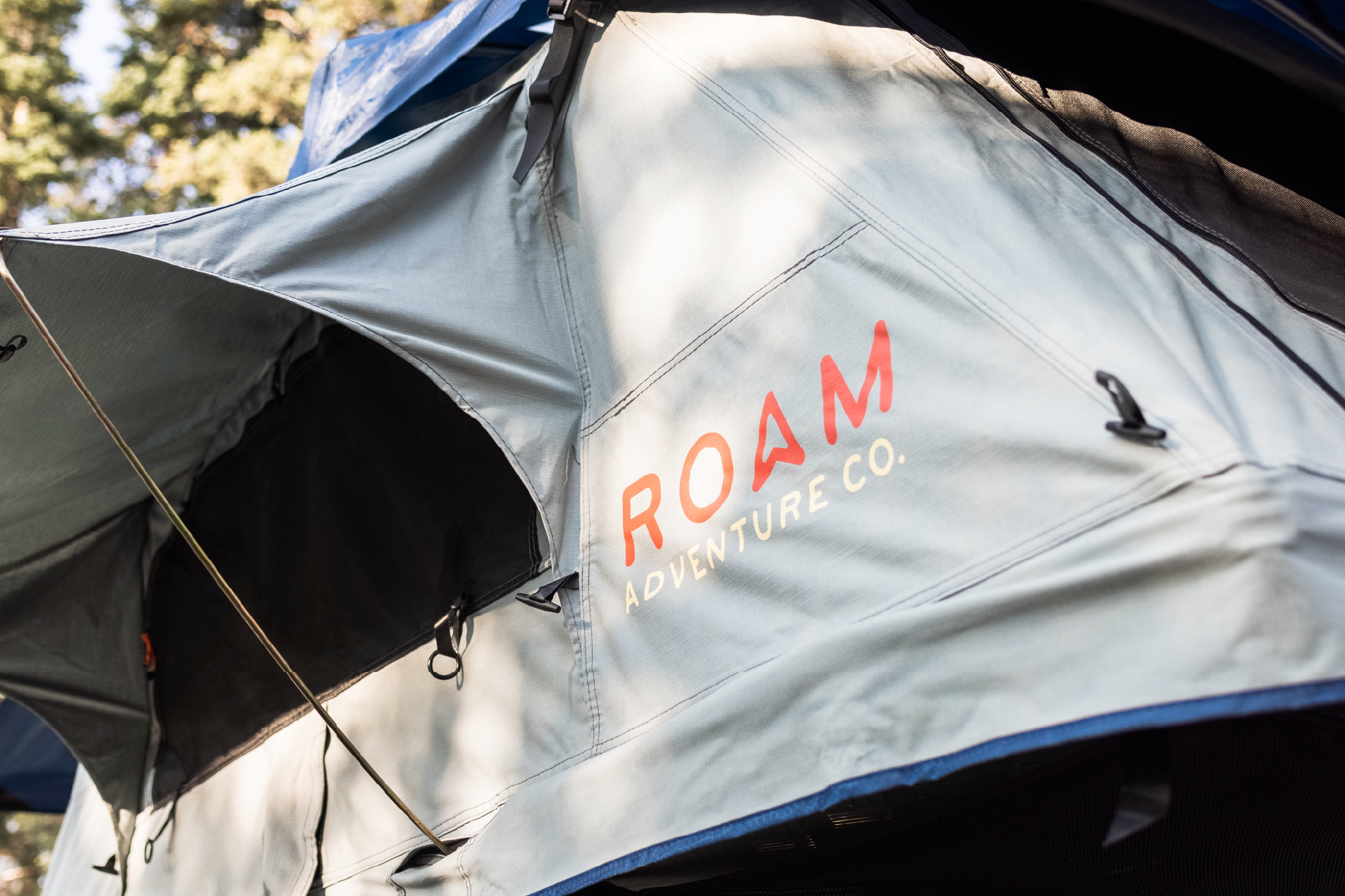 ROAM ADVENTURE | The Vagabond Lite Rooftop Tent