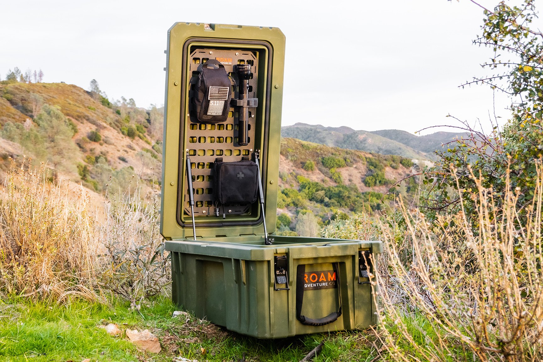 ROAM ADVENTURE | 83L Rugged Case Molle Panel