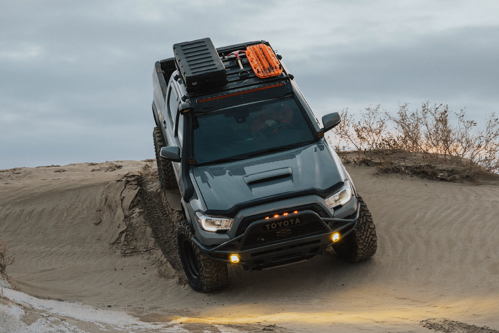 ROAM ADVENTURE | 83L Rugged Mounts