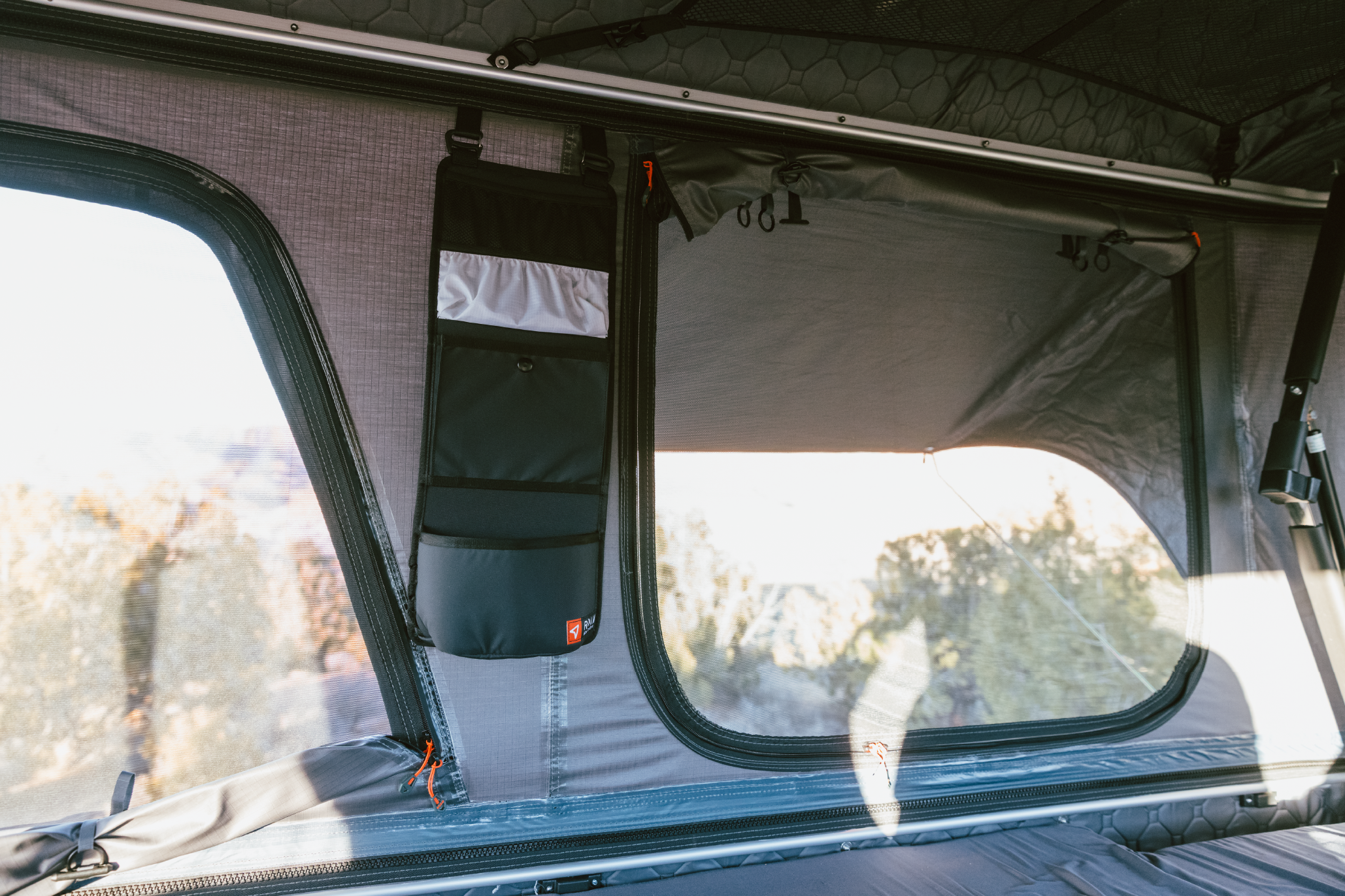 ROAM ADVENTURE | Rambler Premium Hanging Storage