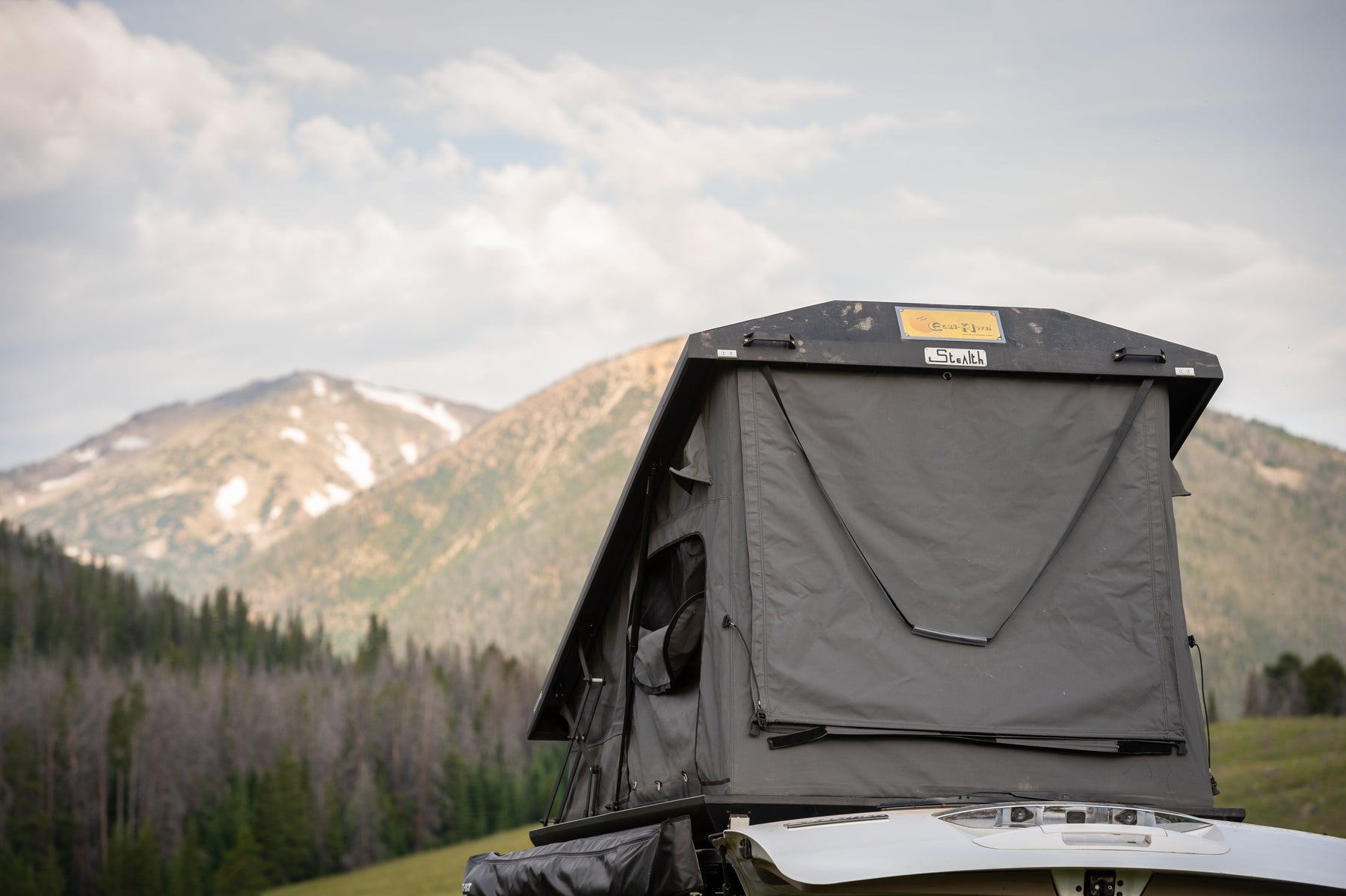 Eezi-Awn Stealth Hard Shell Roof Top Tent – Evergreen Offroad